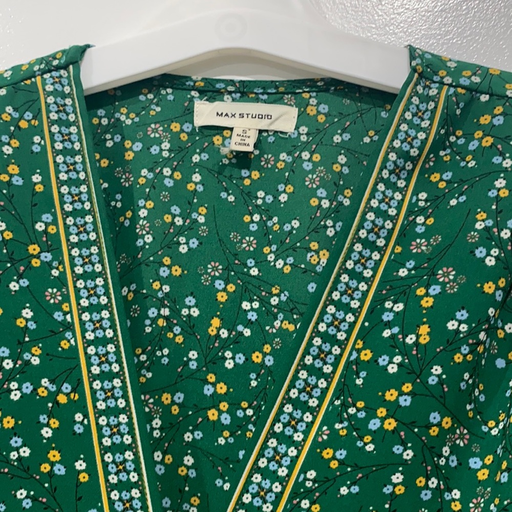 Max-Studio Crepe Tie Front Blouse Size Small - Picture 6 of 14